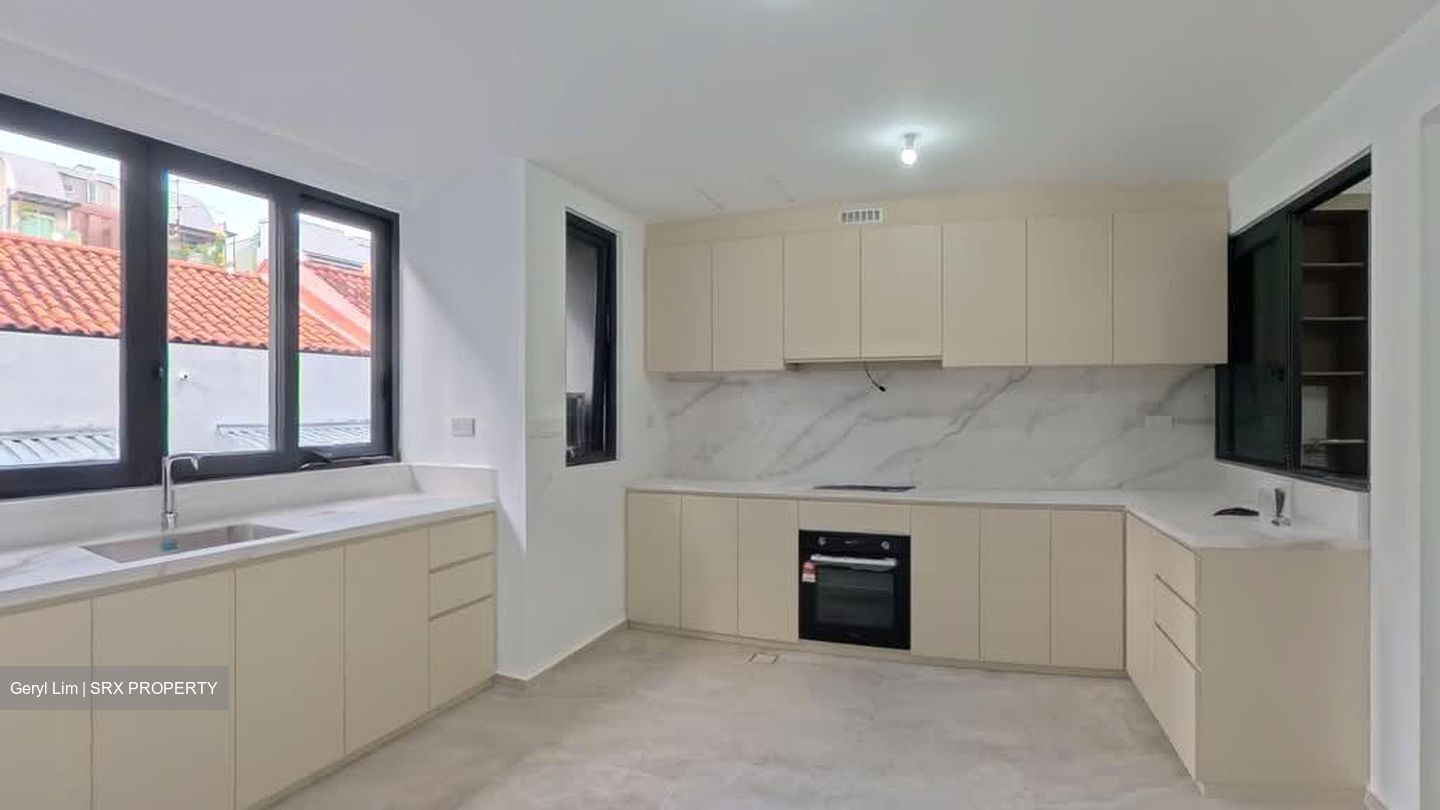 Keng Lee Road (D8), Terrace #589395631